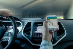 Jak rozliczać koszty powrotu TAXI ze spotkania służbowego?