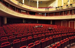Czy teatr jest rozrywką dla Polaków?