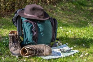 Uroki i wyzwania backpackingu
