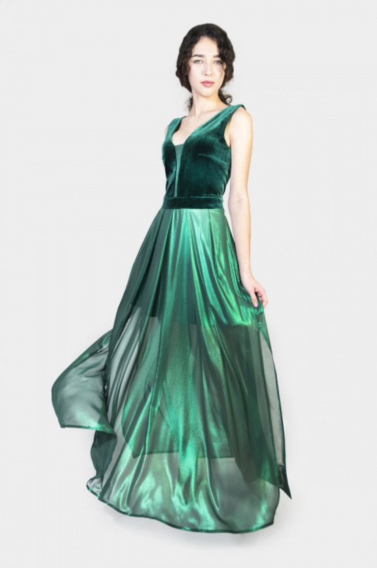 Eleganckie sukienki od projektantki – trendy 2021