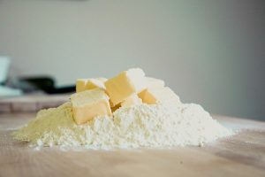 Zakalec – co zrobić by ciasto było równomiernie wypieczone?