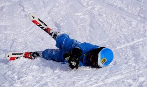 Dziecko na nartach. Kiedy warto rozpocząć naukę?