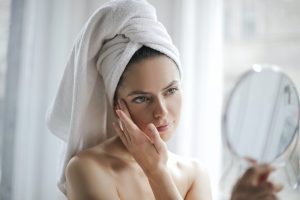 Krem na trądzik – nieocenione wsparcie w walce z niedoskonałościami