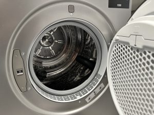 Zarządzanie pralnią w restauracji: Najlepsze praktyki i urządzenia